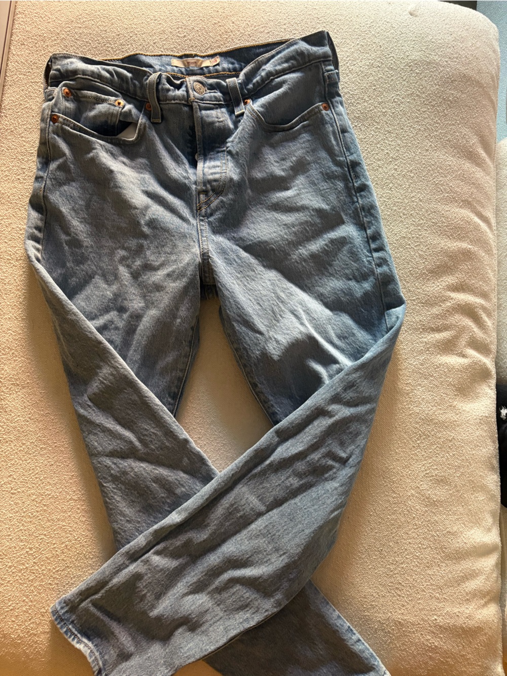 Levi's blue denim jeans size 28
